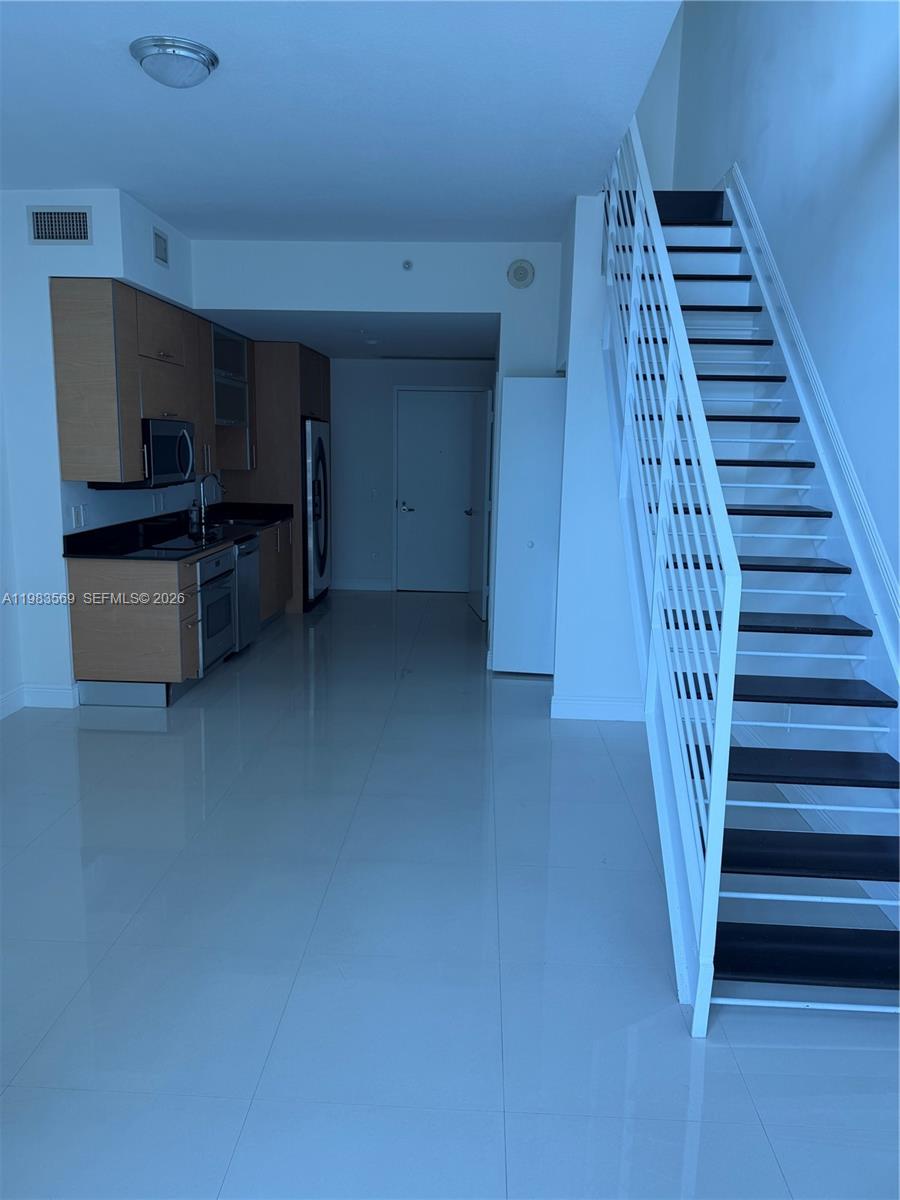 60 SW 13th St # 1806