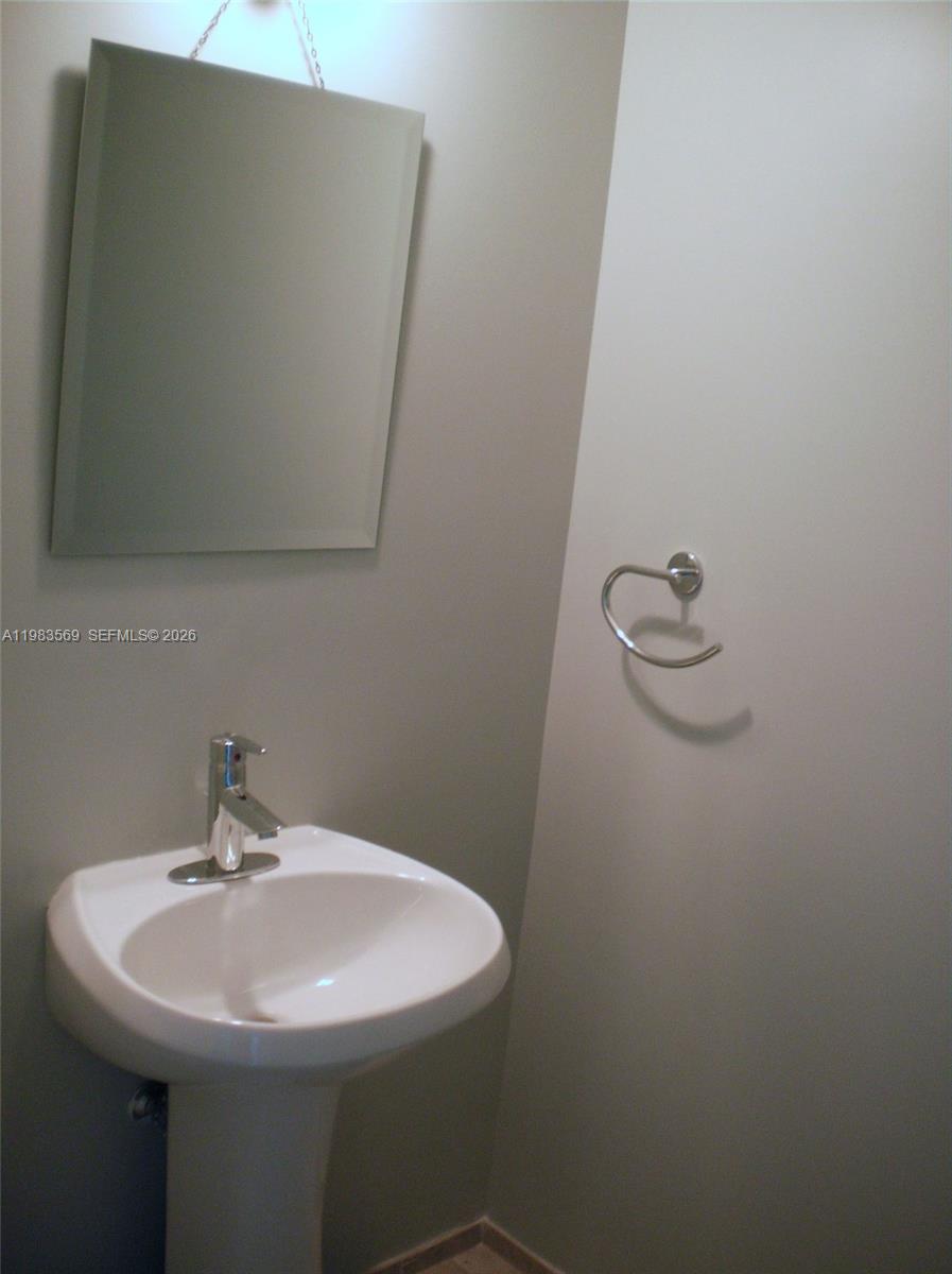 60 SW 13th St # 1806