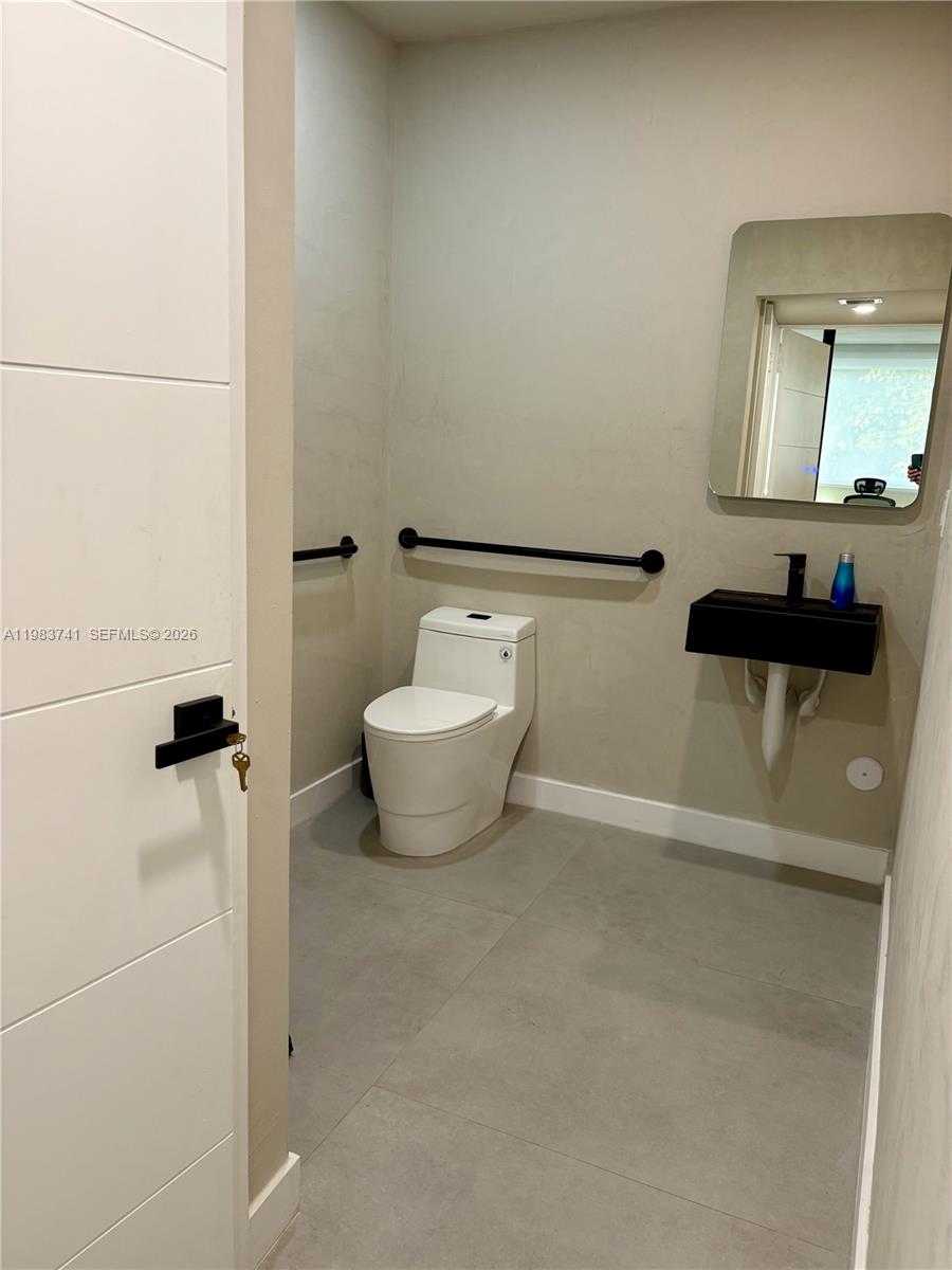 1820 SW 3rd Ave # 201