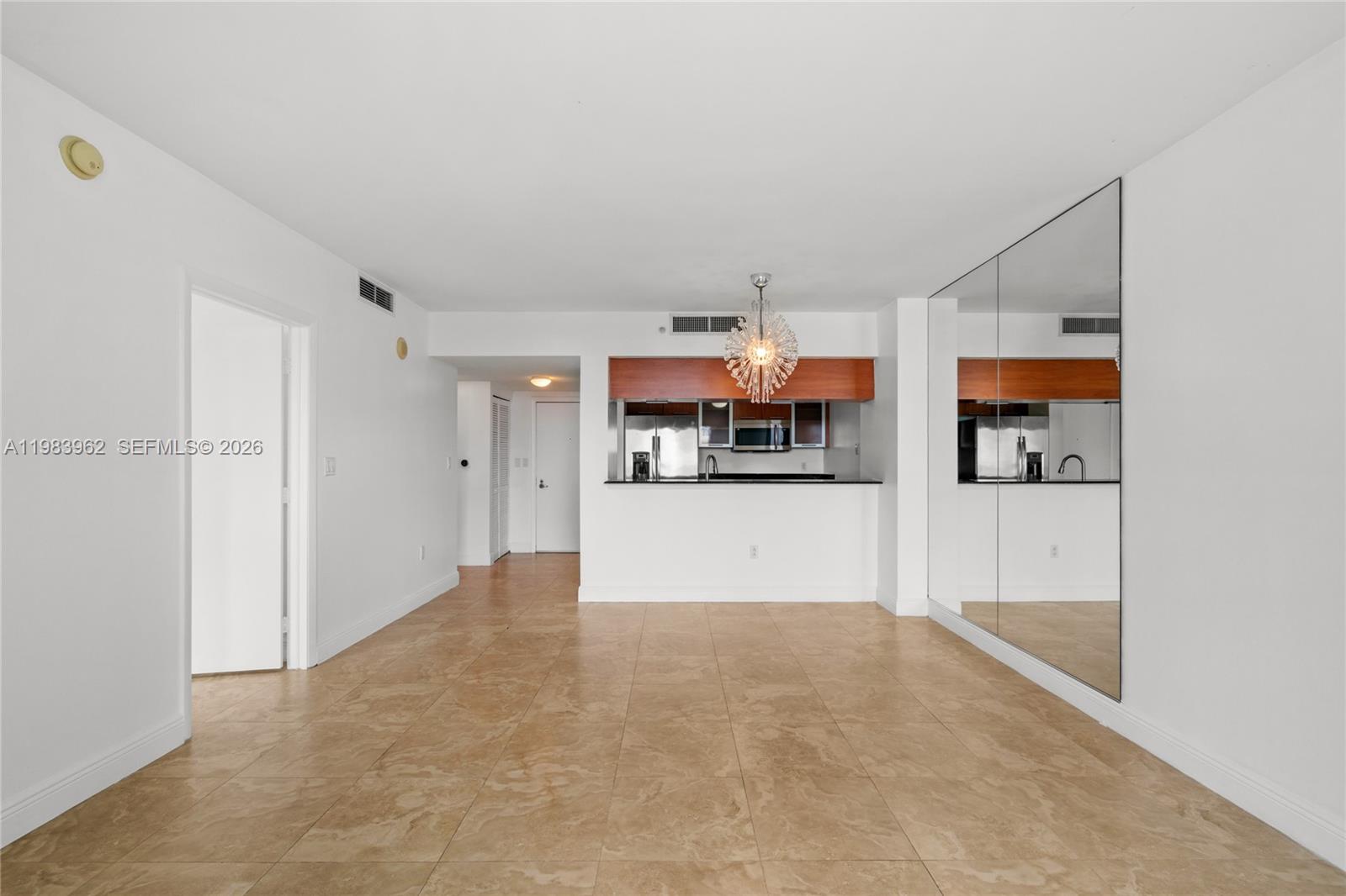 1800 N Bayshore Dr # 1208