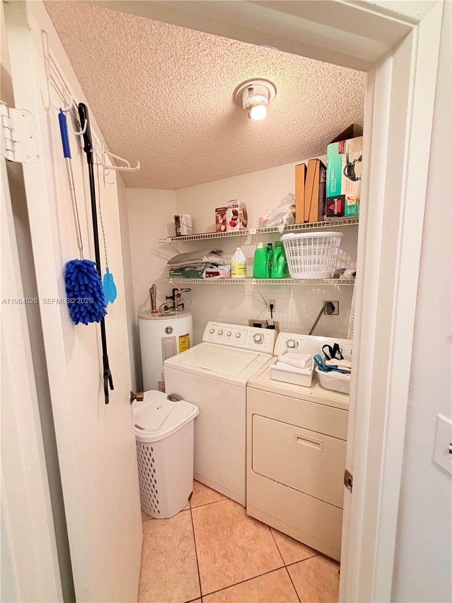 10233 NW 9 ST # 1 Unit: 206-1