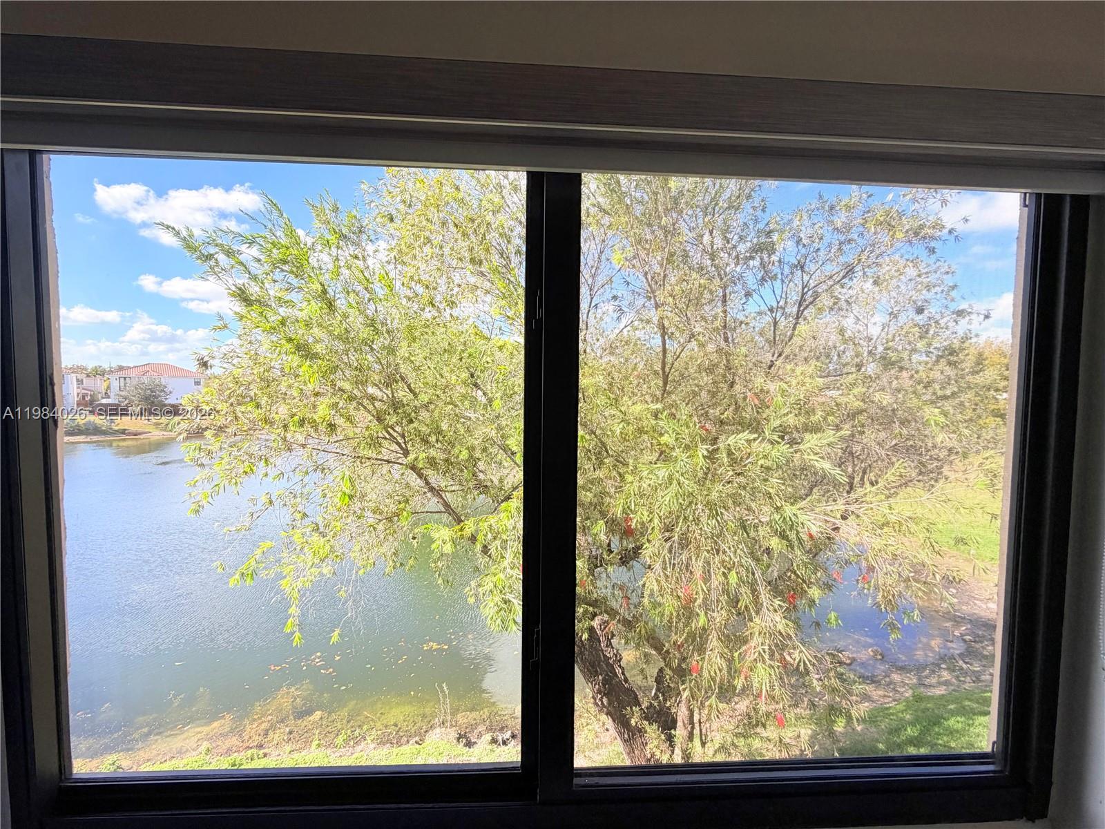 10233 NW 9 ST # 1 Unit: 206-1