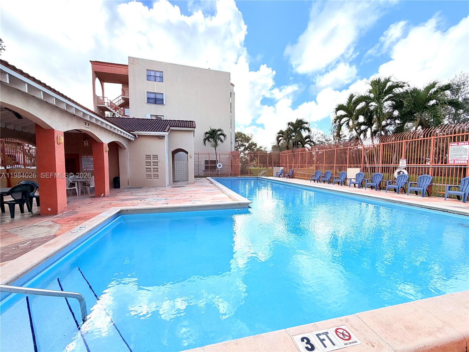 10233 NW 9 ST # 1 Unit: 206-1