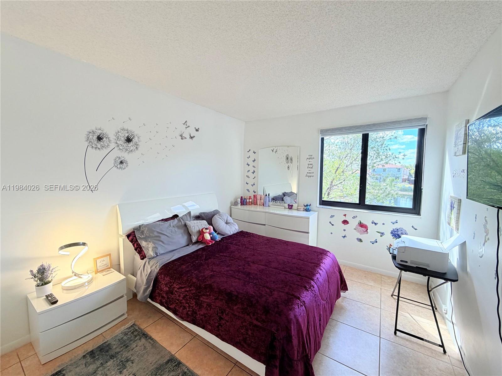 10233 NW 9 ST # 1 Unit: 206-1