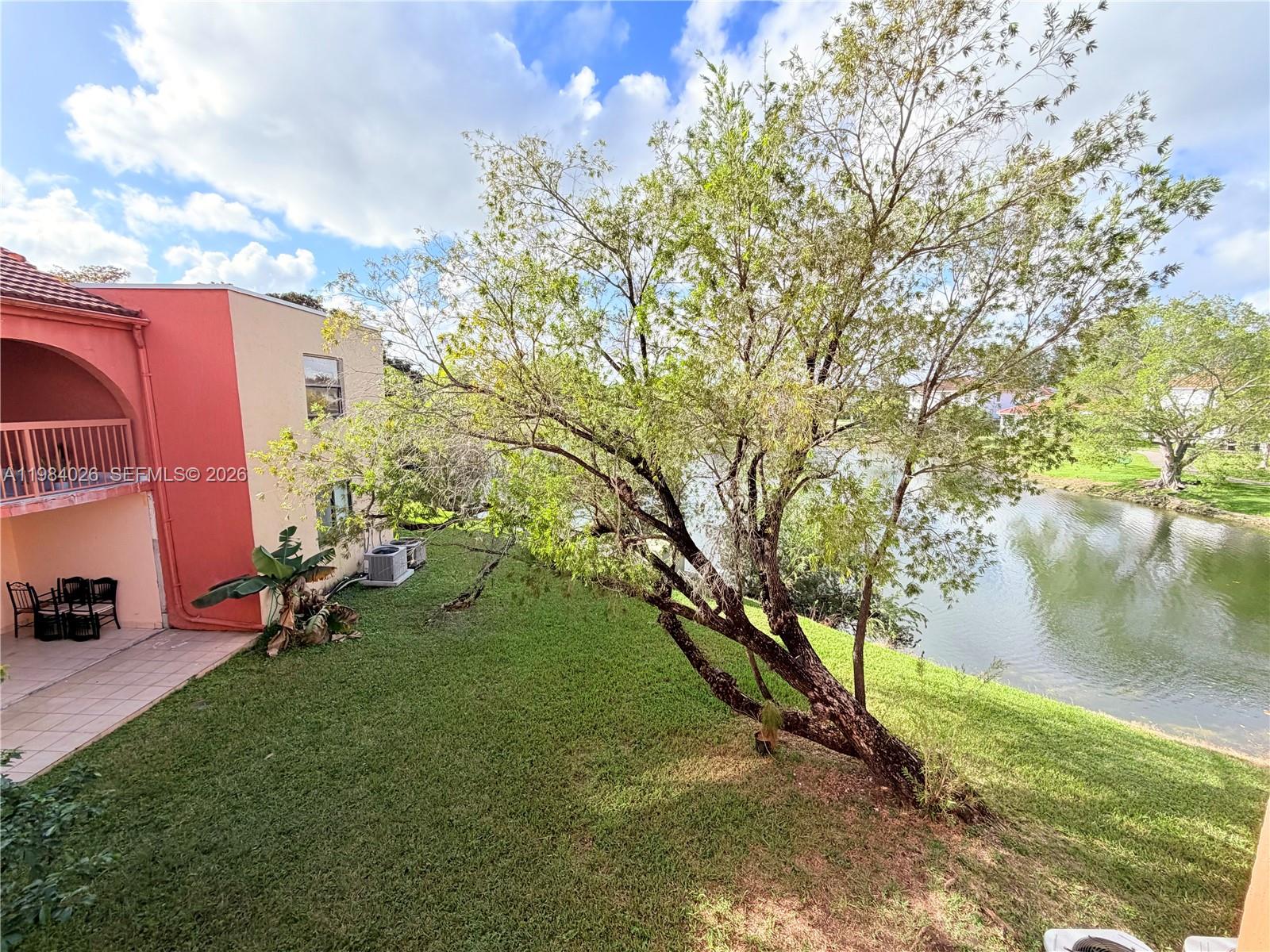 10233 NW 9 ST # 1 Unit: 206-1