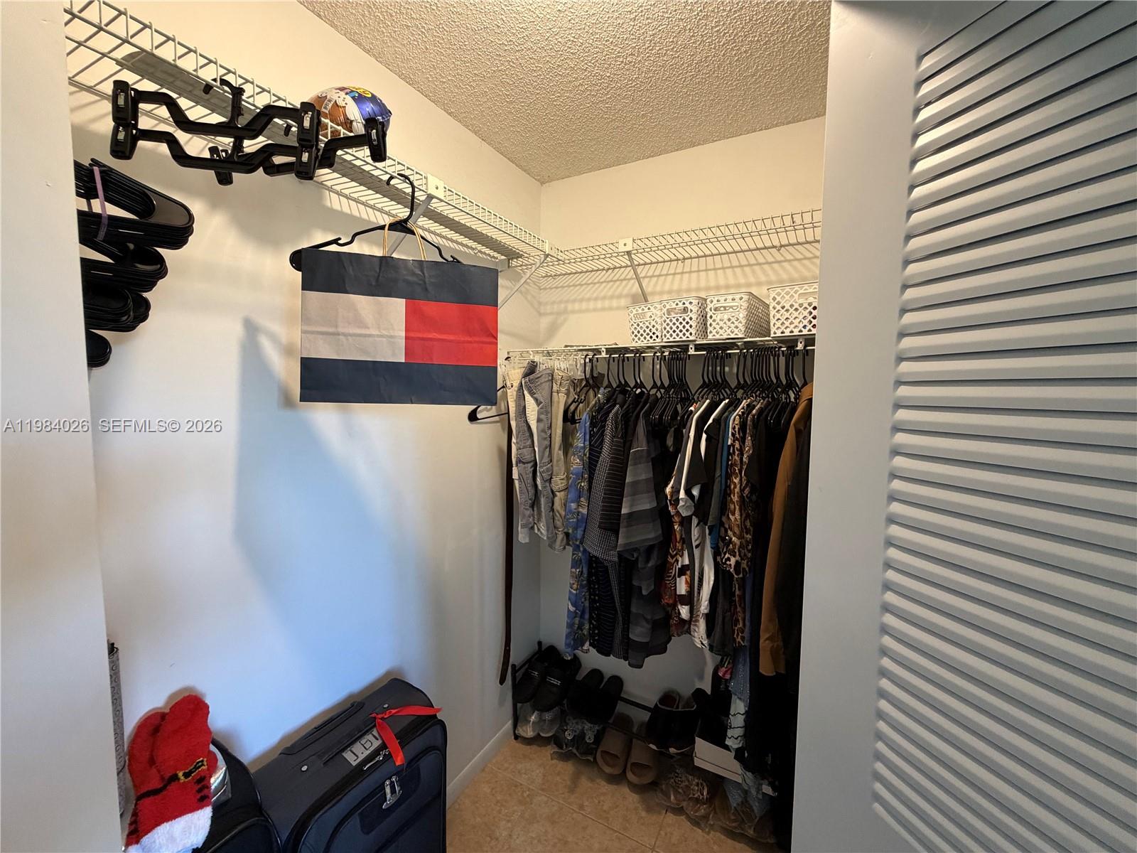 10233 NW 9 ST # 1 Unit: 206-1