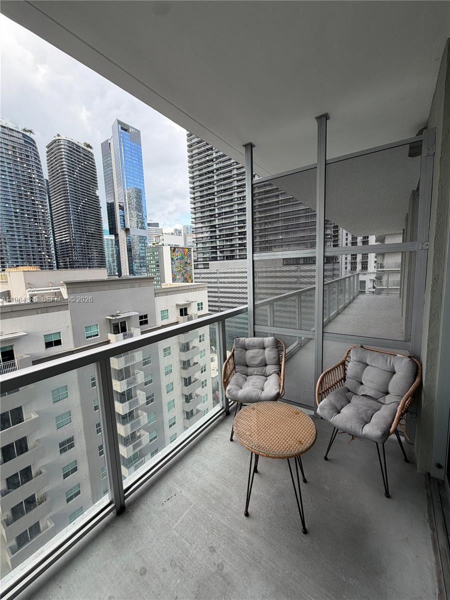 1111 SW 1st Ave Unit: 1821-N