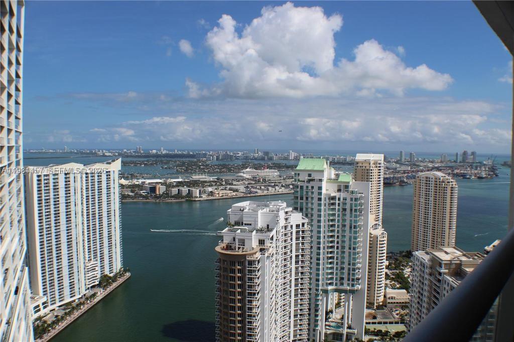 495 Brickell Ave # 5006