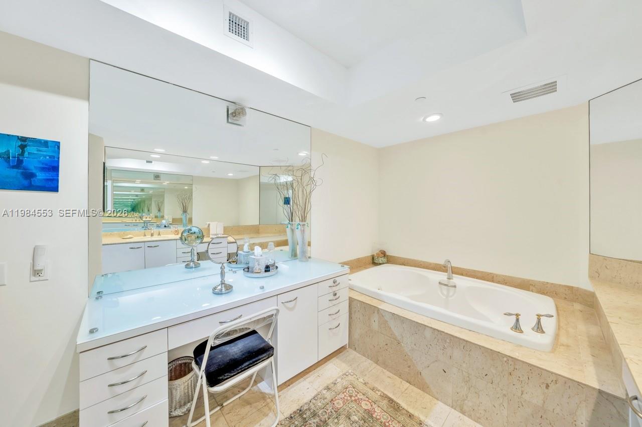 21200 Point Pl # 1901