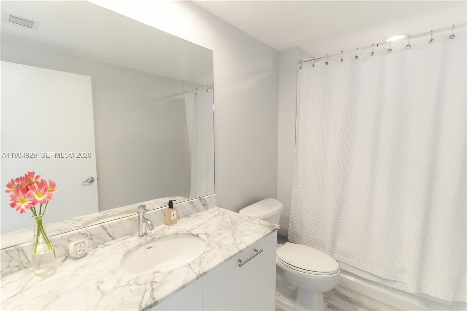 951 Brickell Ave # 2902