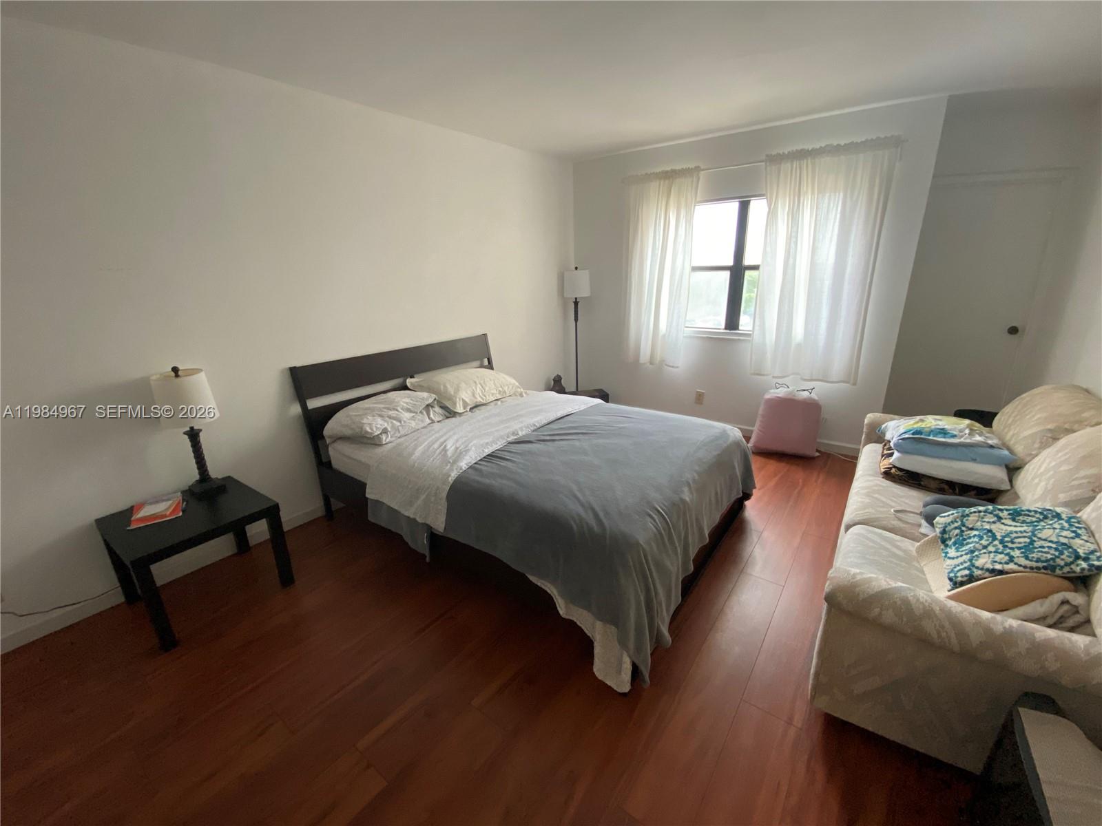 240 Lakeview Dr # 308