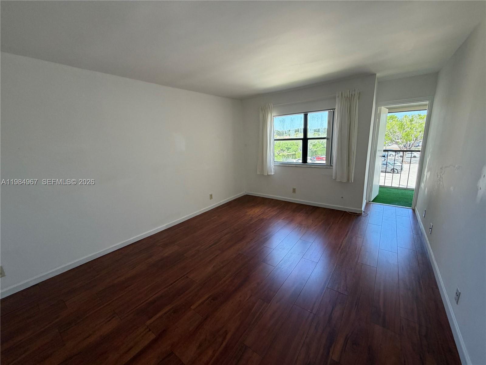 240 Lakeview Dr # 308