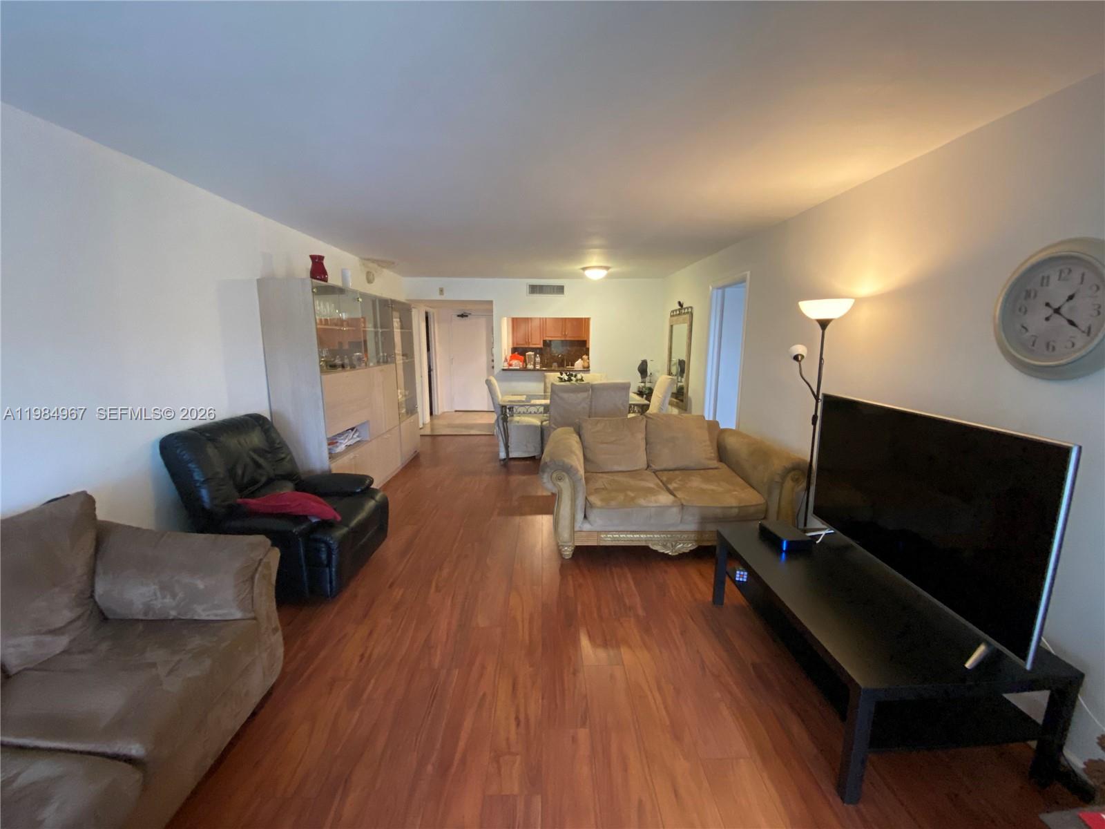 240 Lakeview Dr # 308