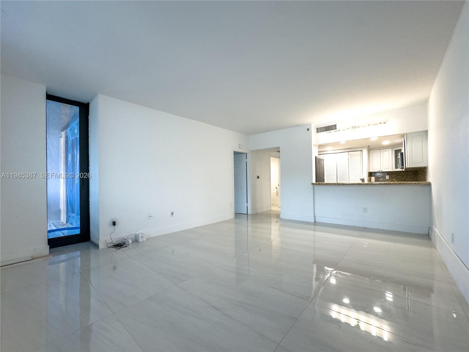 540 Brickell Key Dr # 416