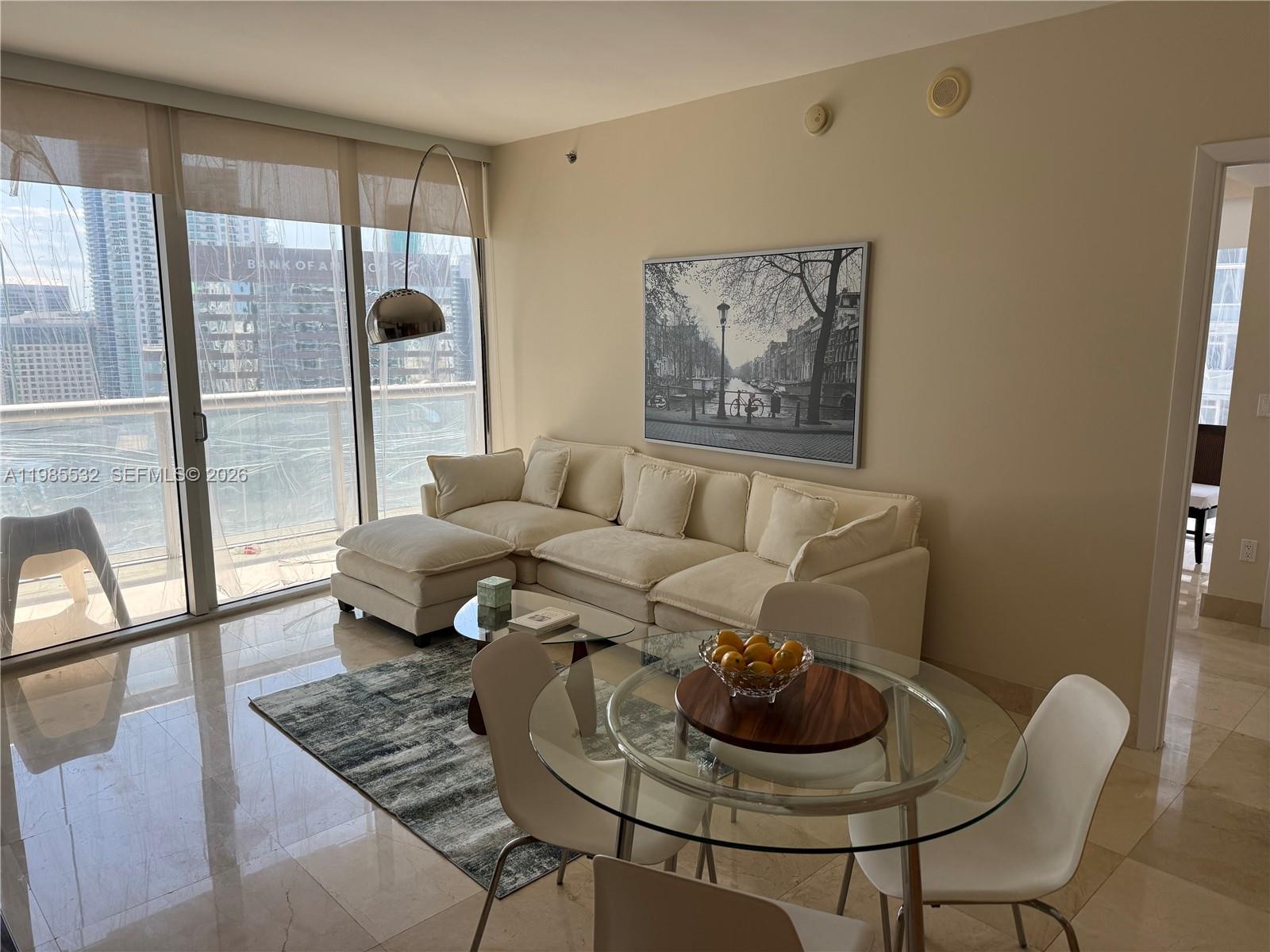 475 Brickell Ave # 3913