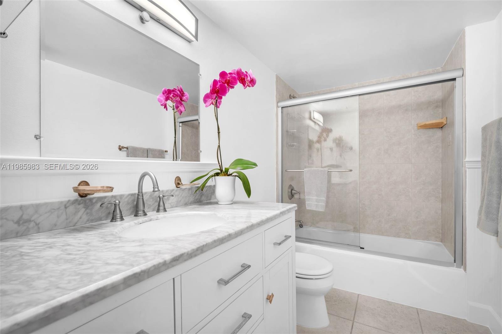 611 Ocean Dr # 3E