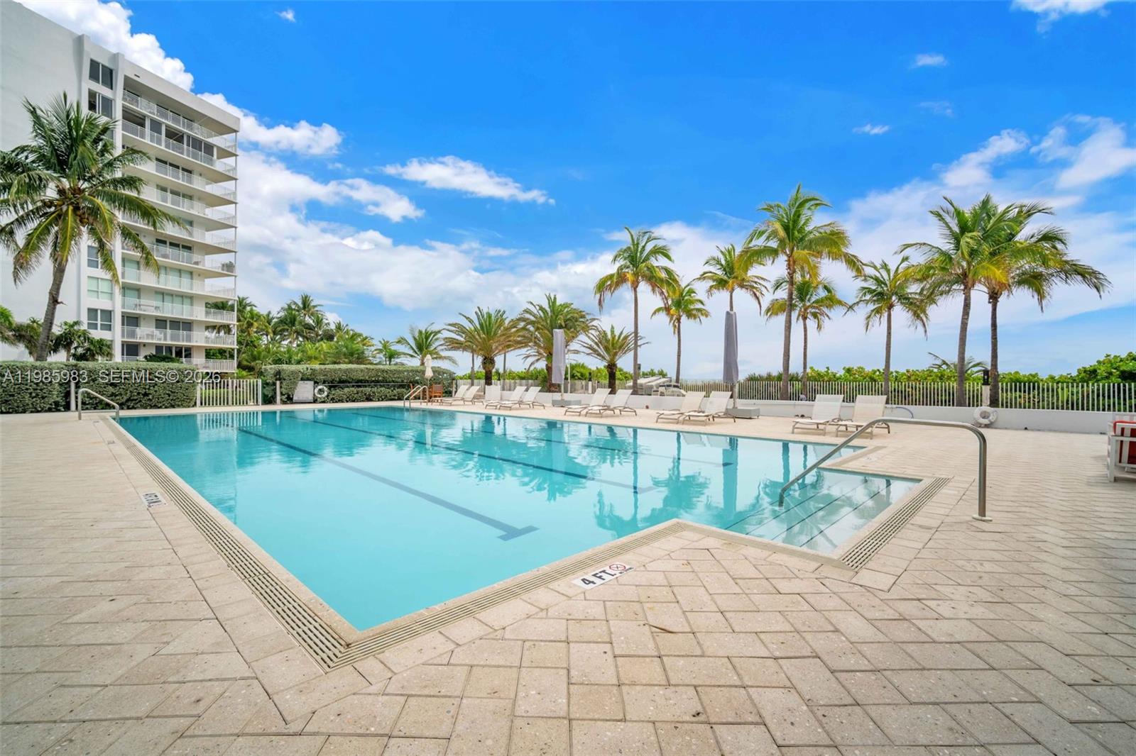 611 Ocean Dr # 3E