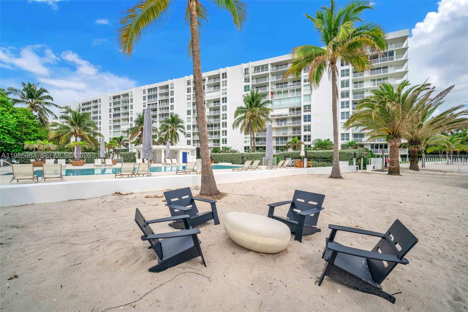 611 Ocean Dr # 3E