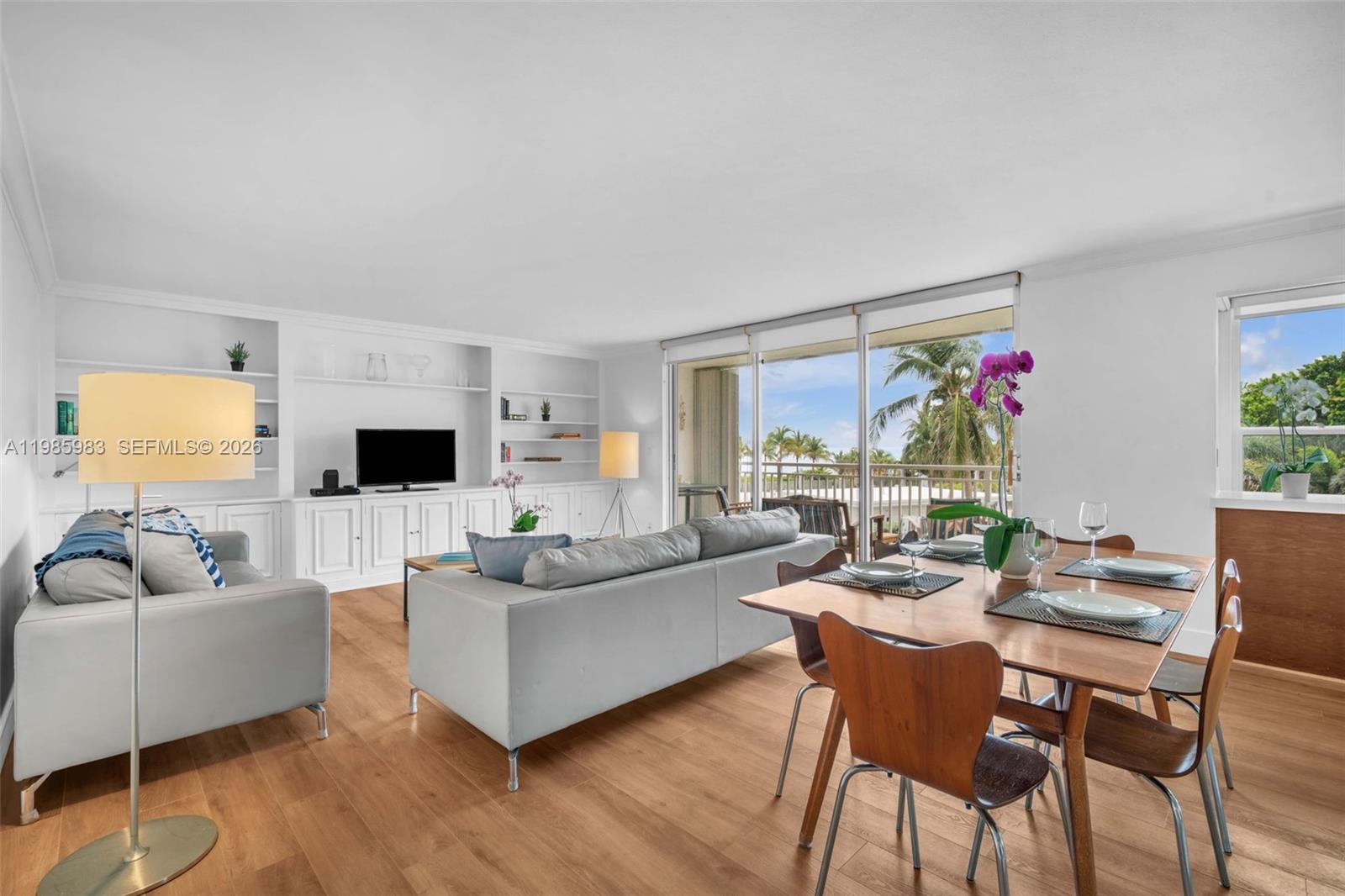 611 Ocean Dr # 3E