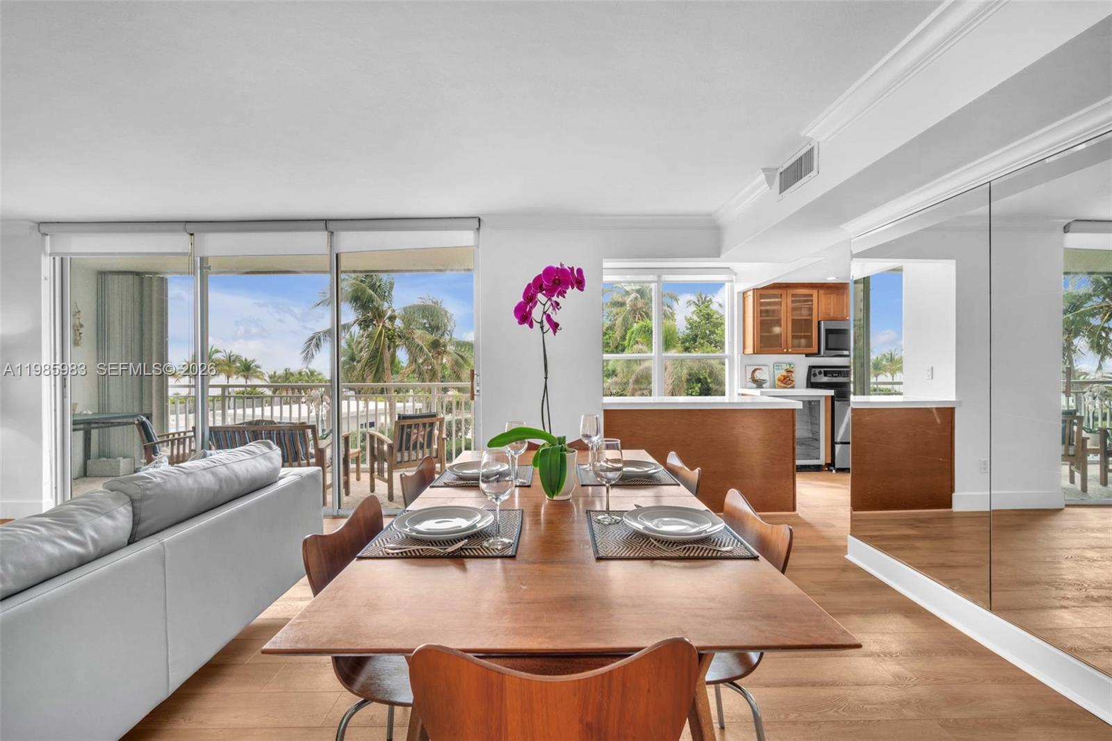 611 Ocean Dr # 3E