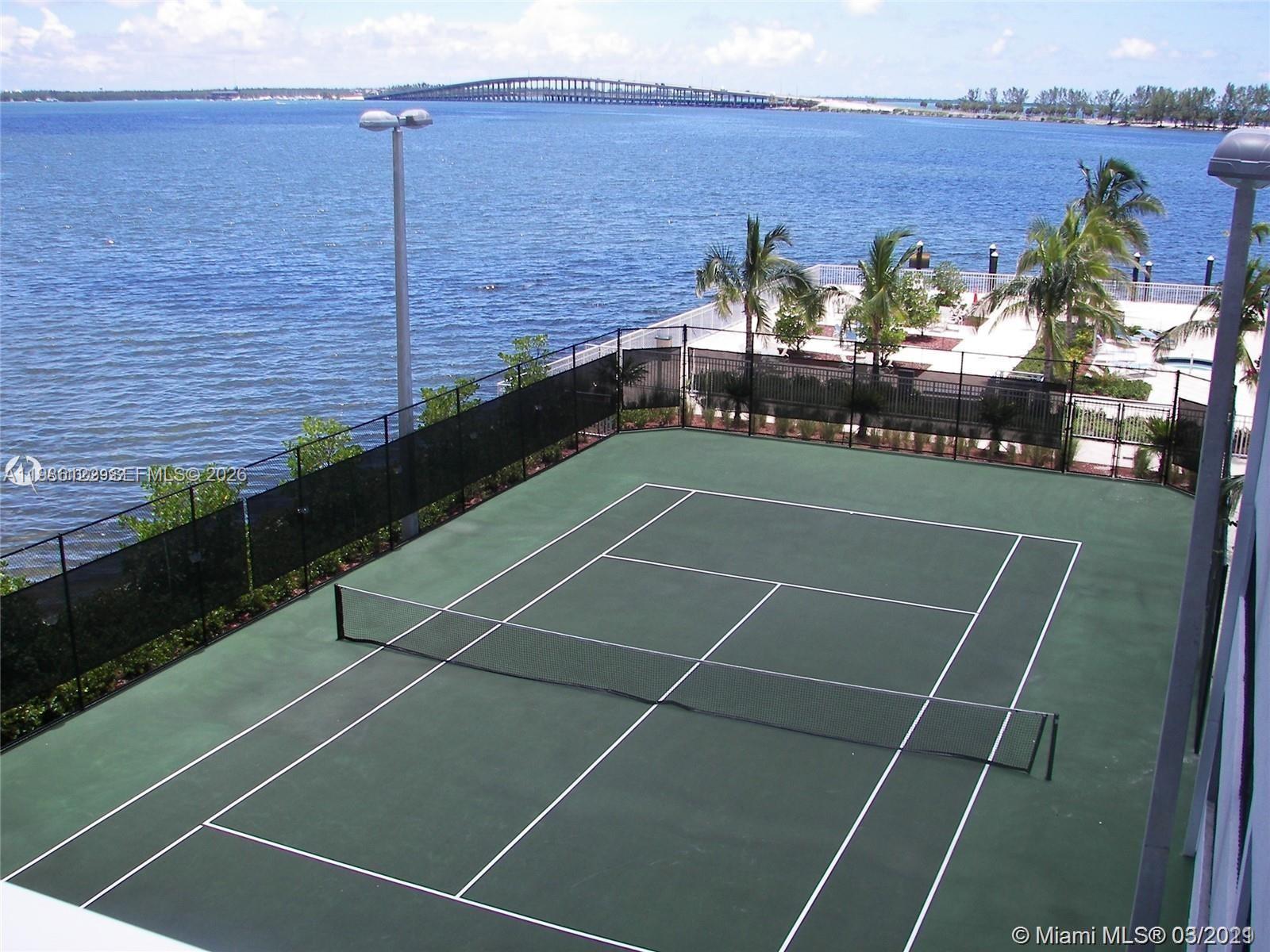 2101 Brickell Ave # 2102