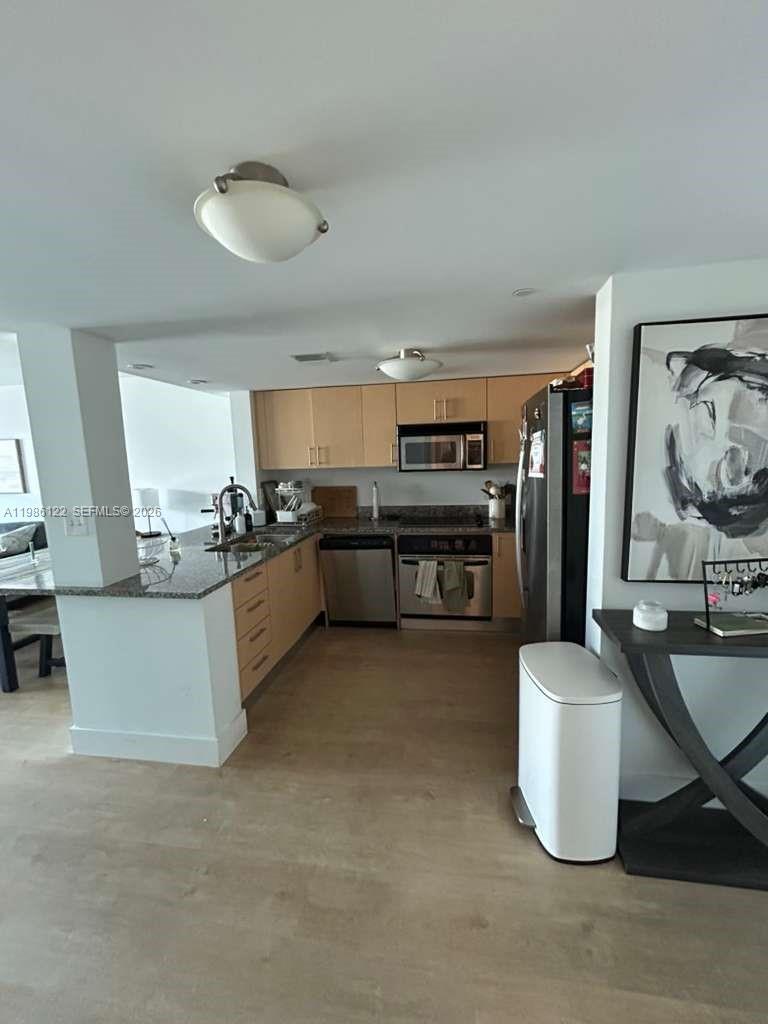 2101 Brickell Ave # 2102