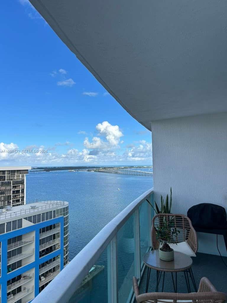 2101 Brickell Ave # 2102