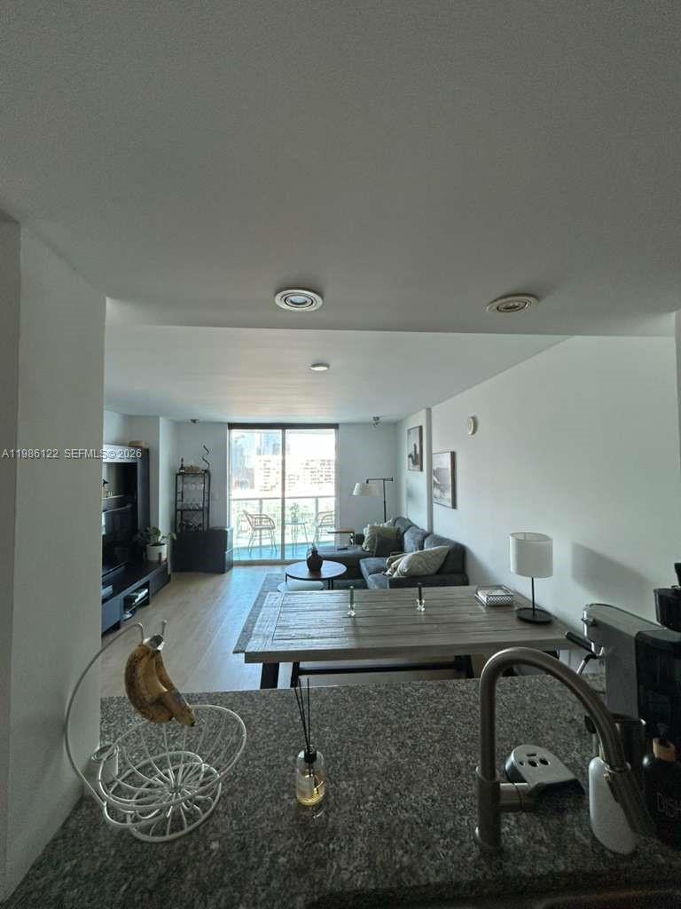 2101 Brickell Ave # 2102