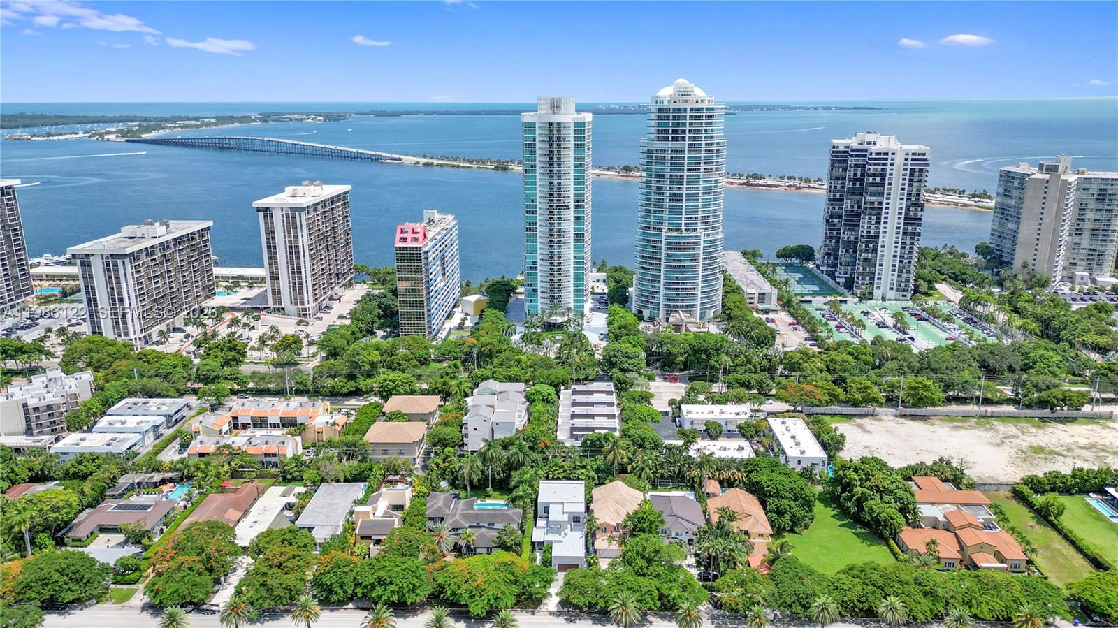 2101 Brickell Ave # 2102