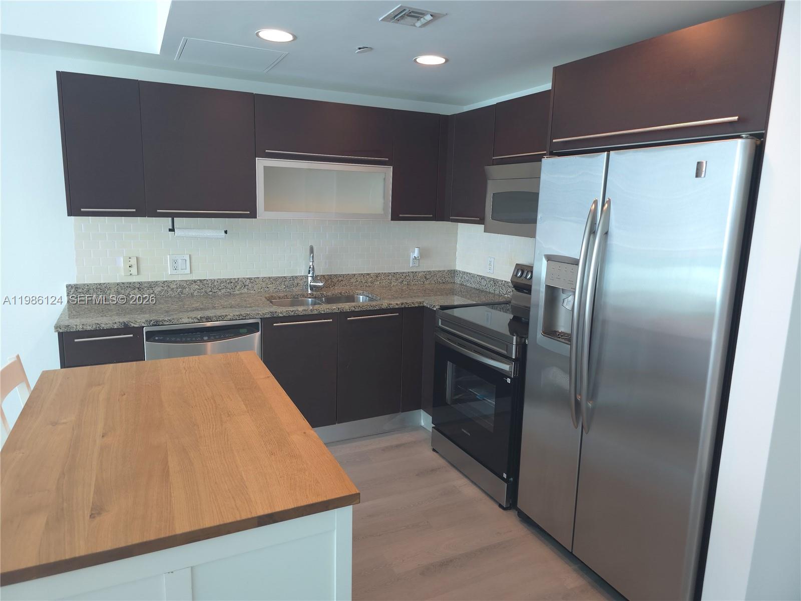 950 Brickell Bay Dr # 1508