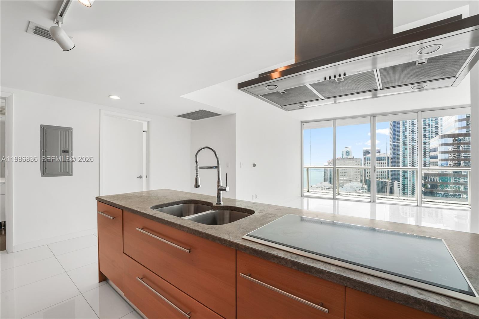 495 Brickell Ave # 3311