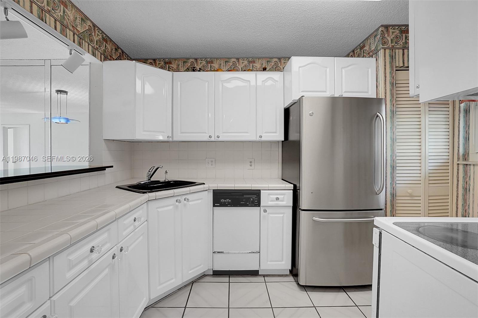 5431 NE 25th Ave # 103B