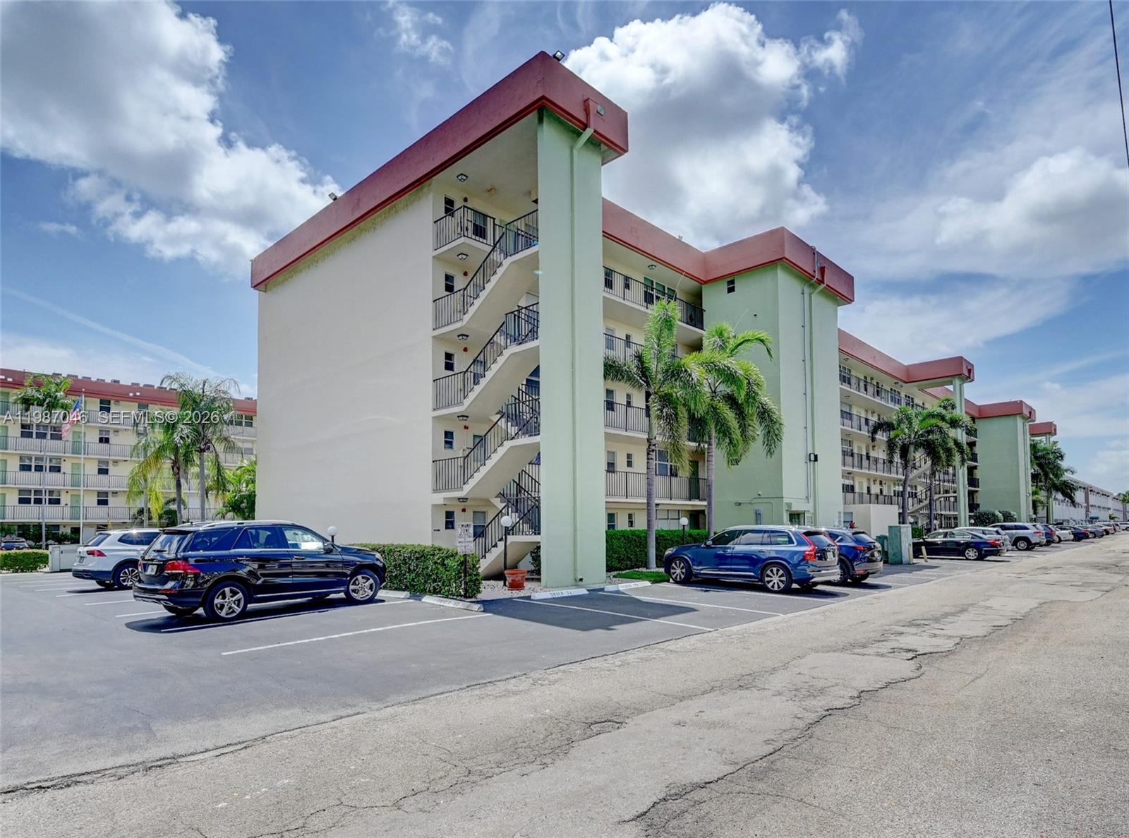 5431 NE 25th Ave # 103B