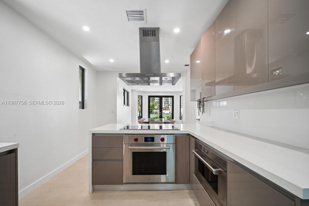 5661 Pine Tree Dr # 0