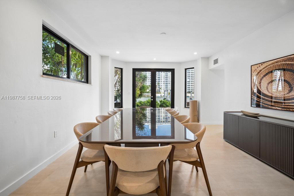 5661 Pine Tree Dr # 0