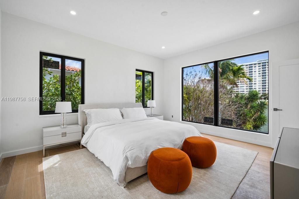 5661 Pine Tree Dr # 0