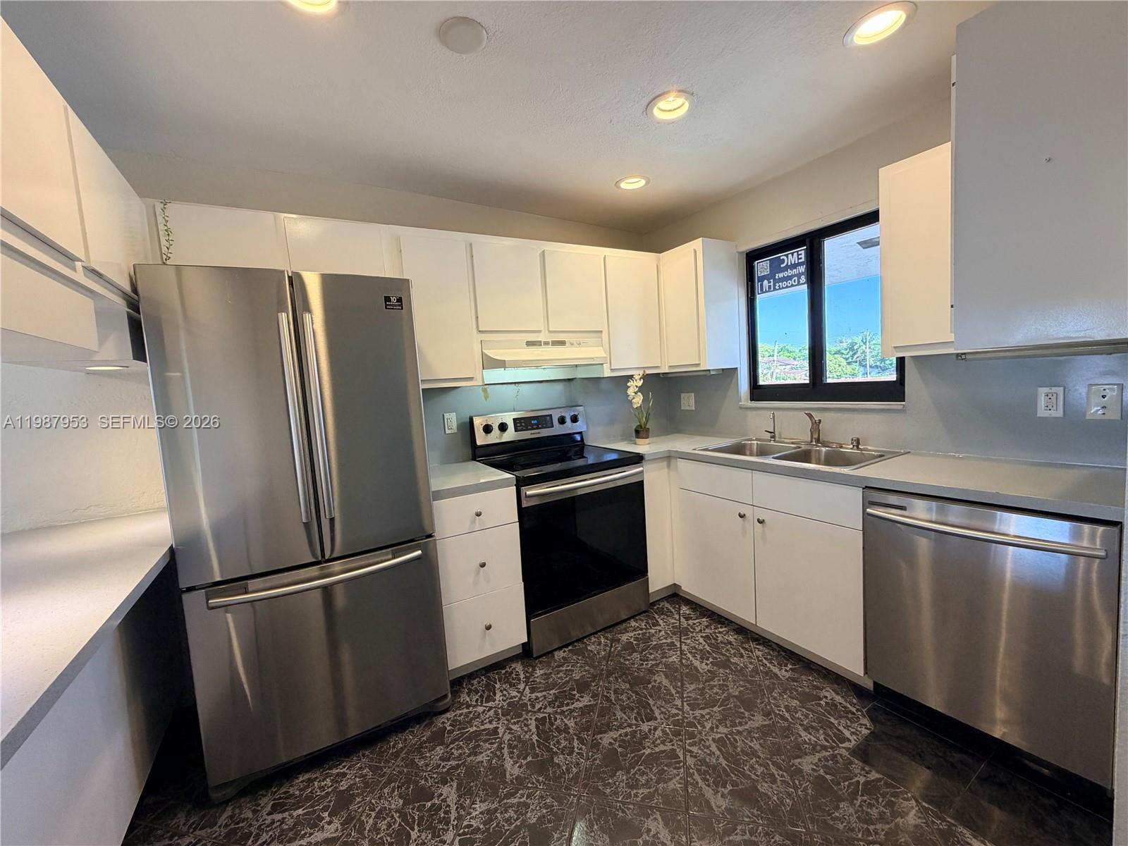 3525 SW 92nd Ave # 3527