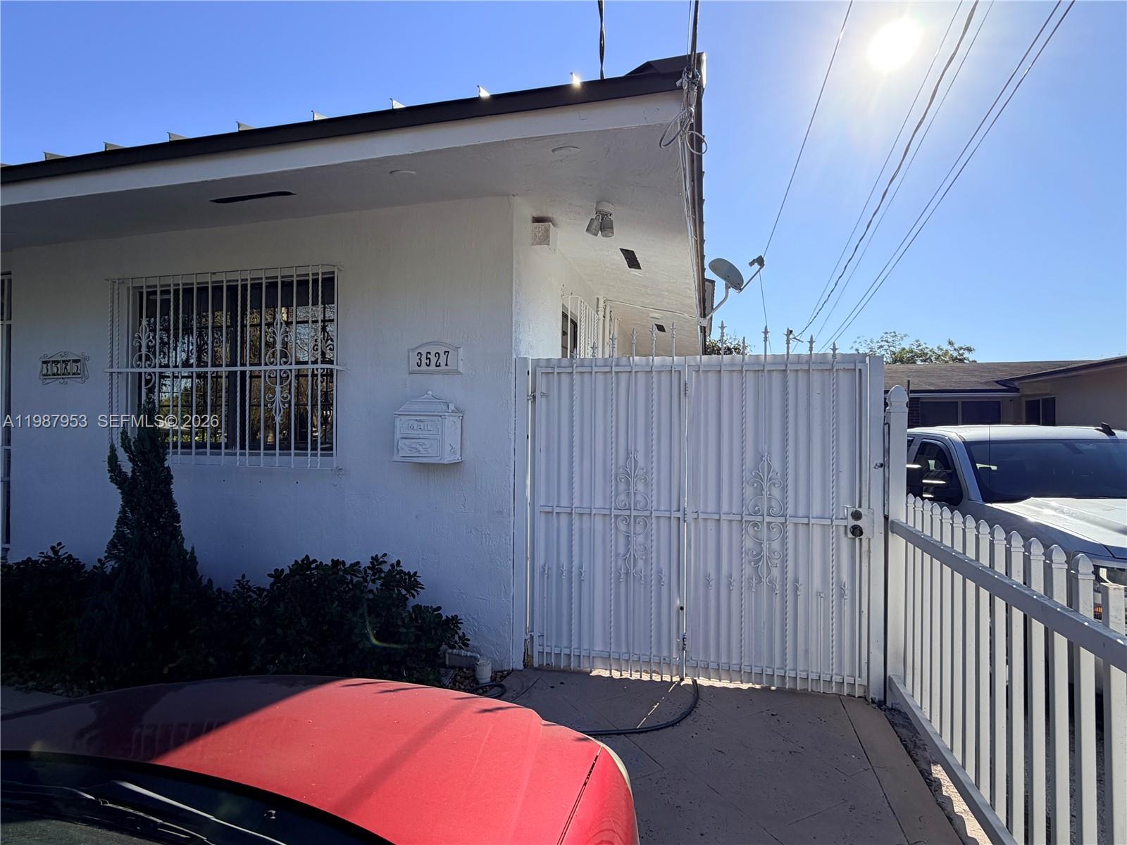 3525 SW 92nd Ave # 3527