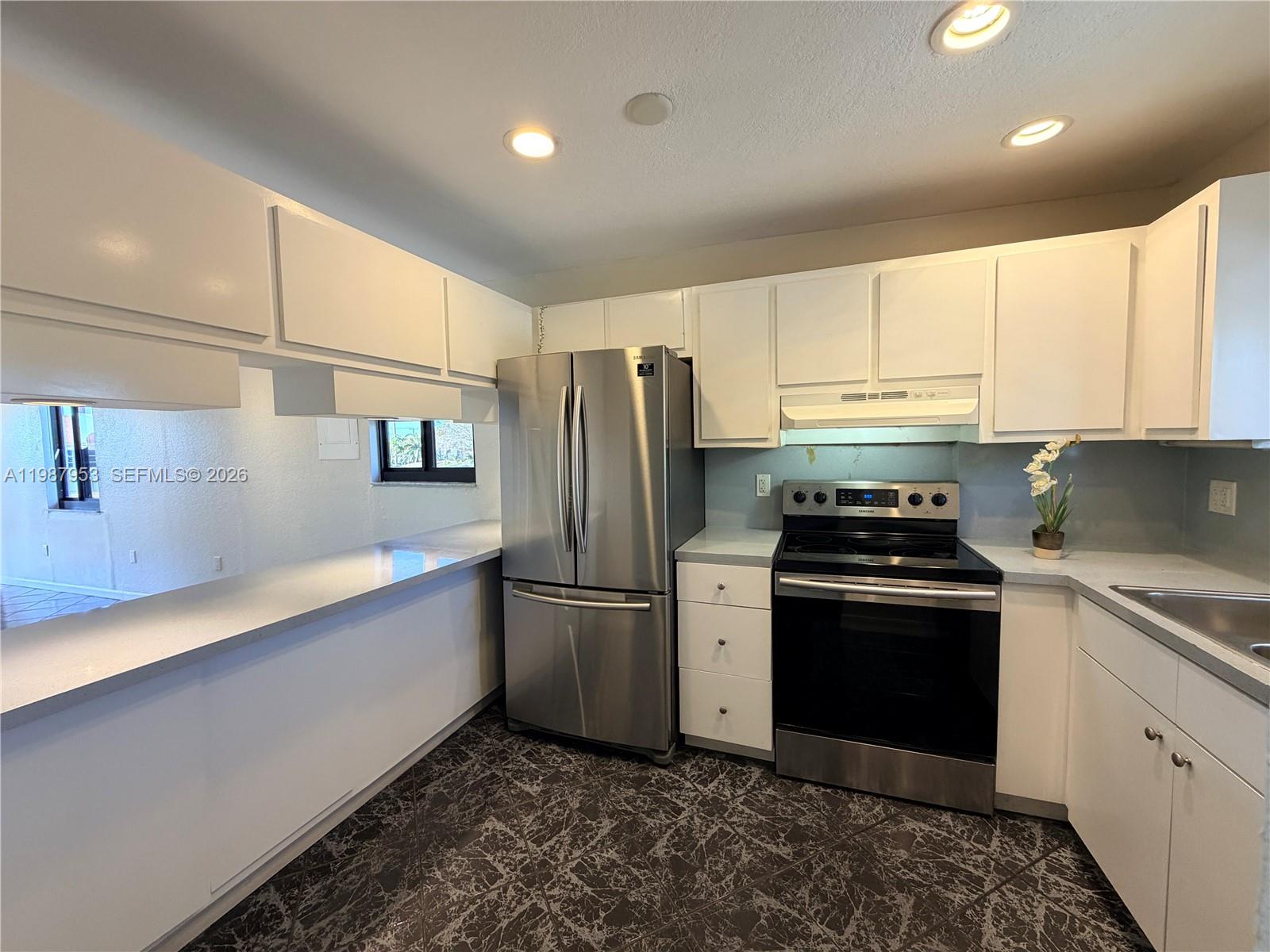 3525 SW 92nd Ave # 3527