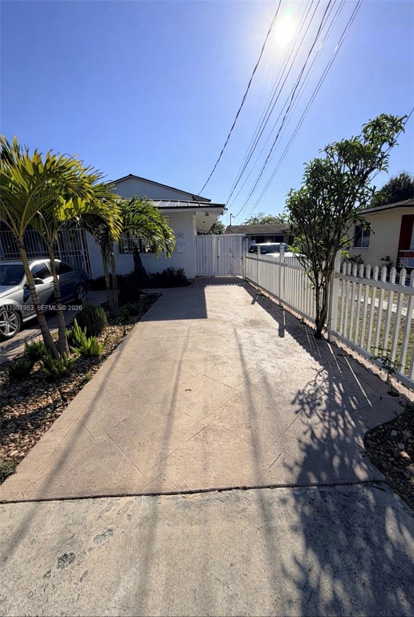 3525 SW 92nd Ave # 3527