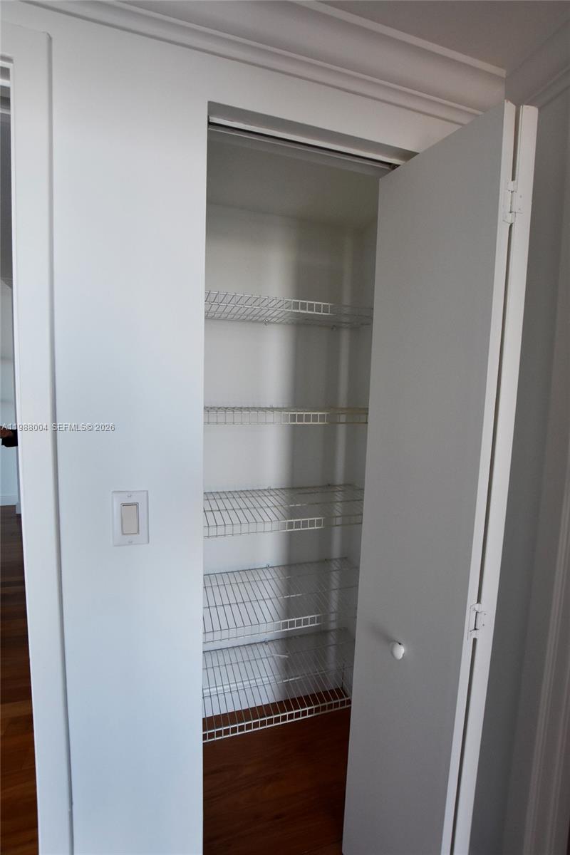 335 S Biscayne Blvd # 4112