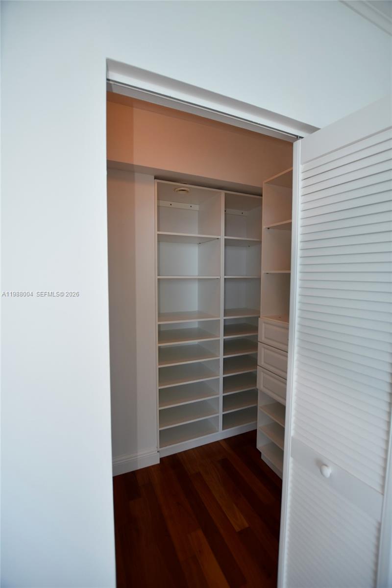335 S Biscayne Blvd # 4112