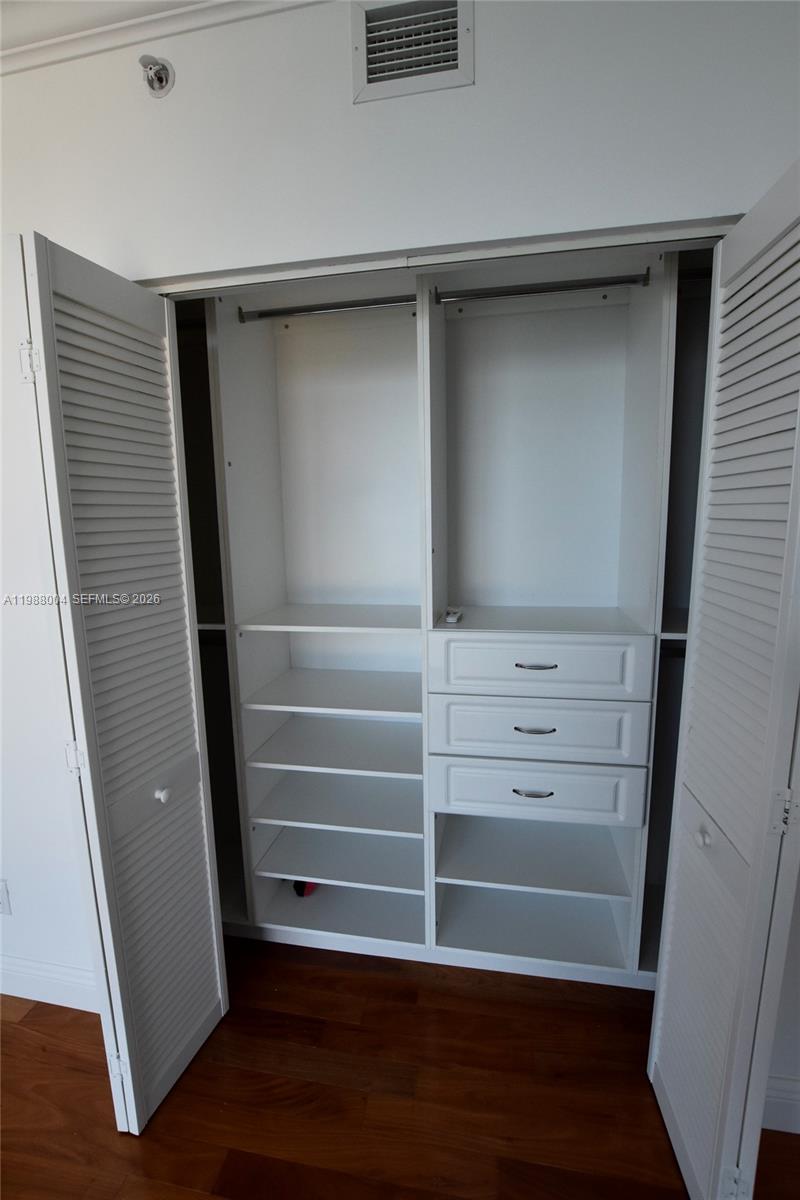 335 S Biscayne Blvd # 4112