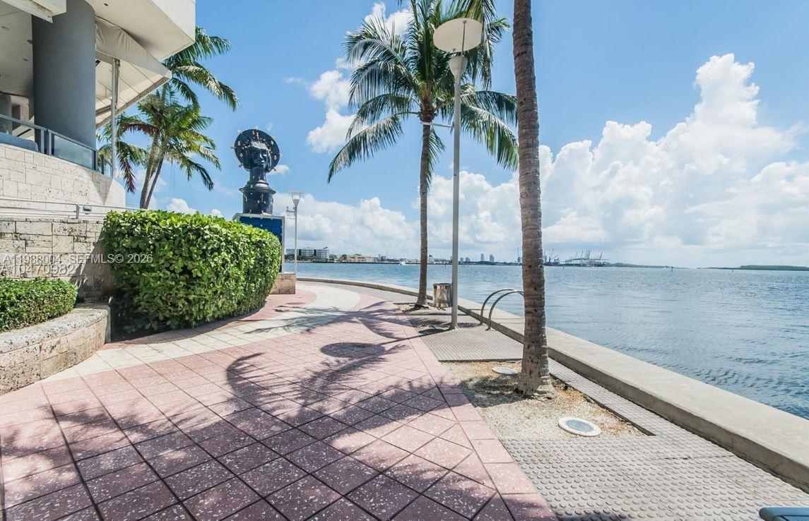 335 S Biscayne Blvd # 4112
