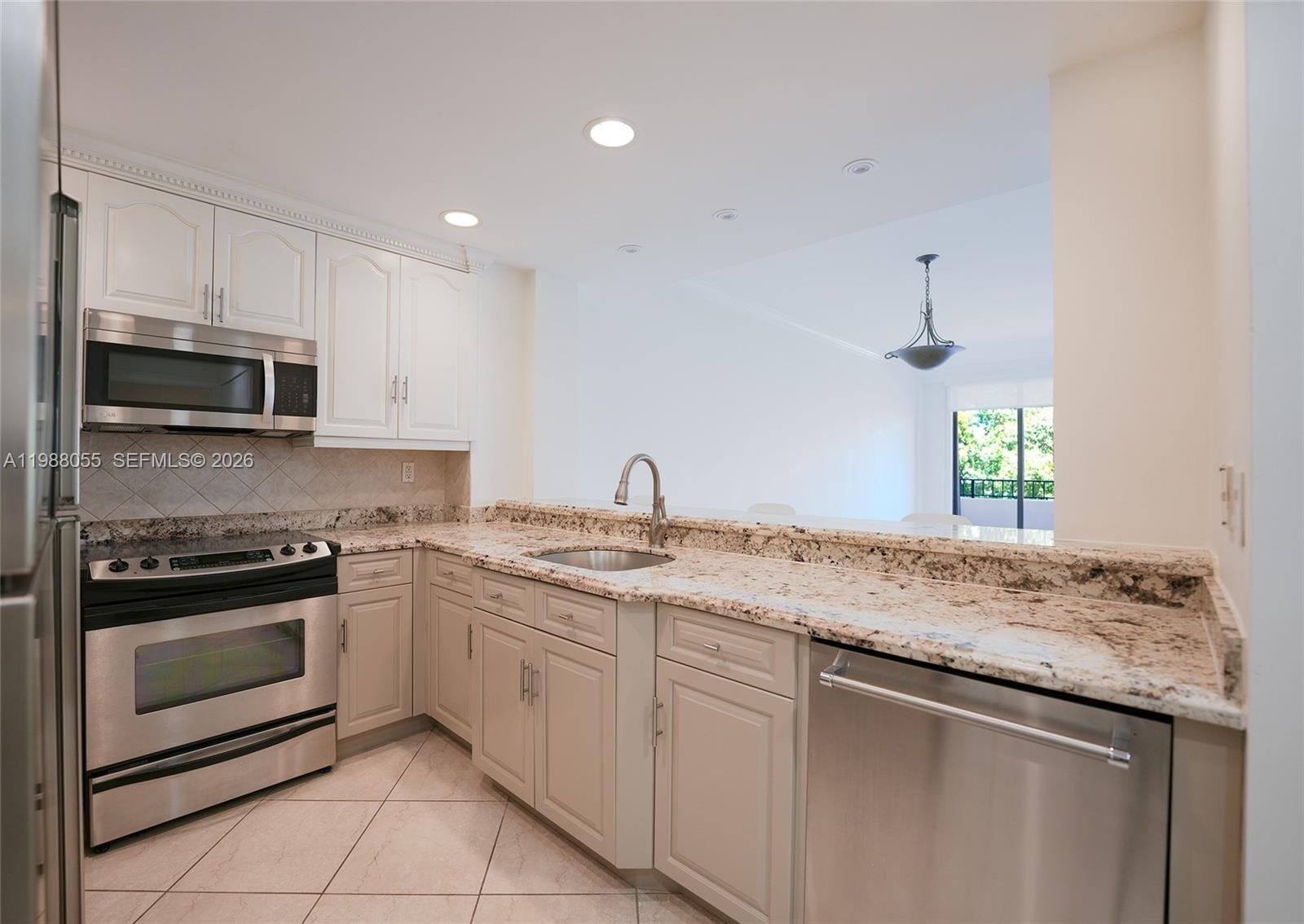 151 Crandon Blvd # 320