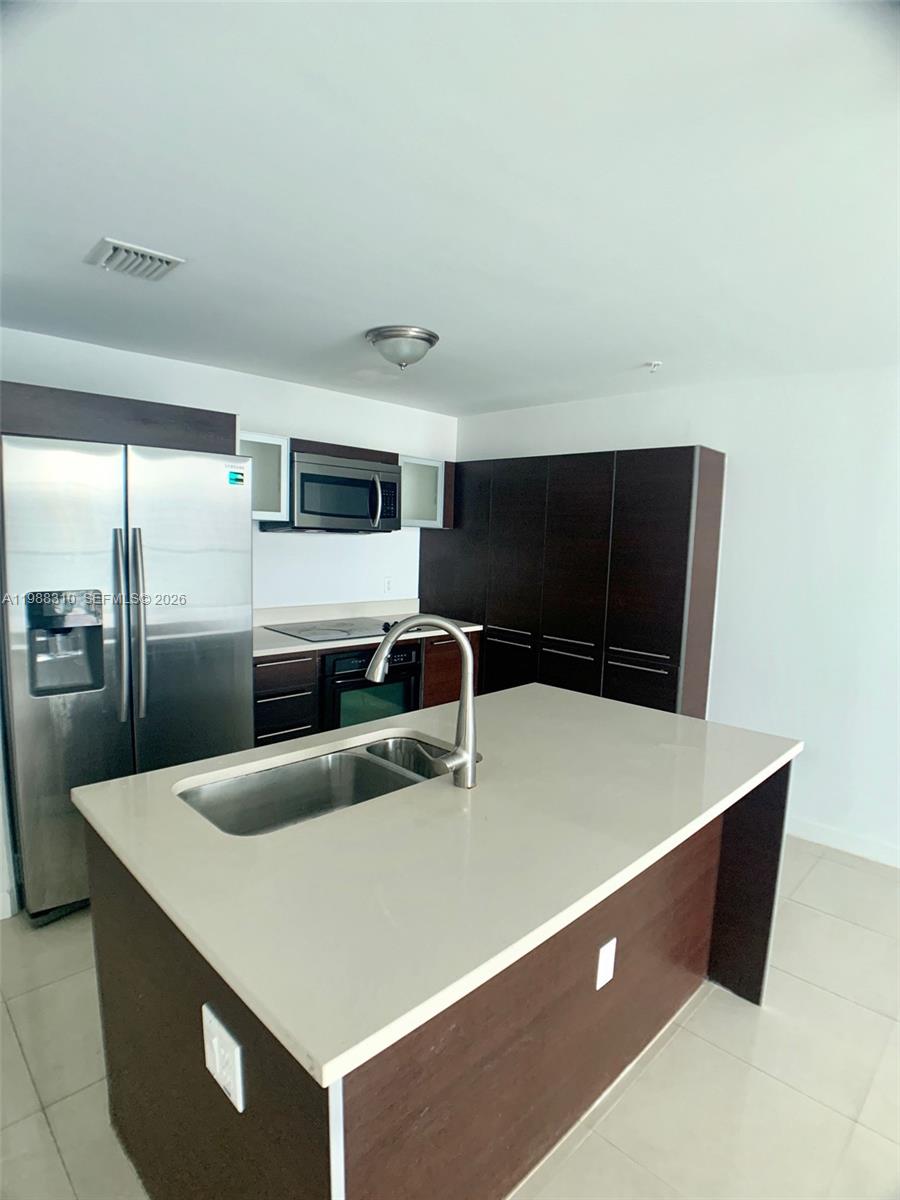 1900 N Bayshore Dr # 2606