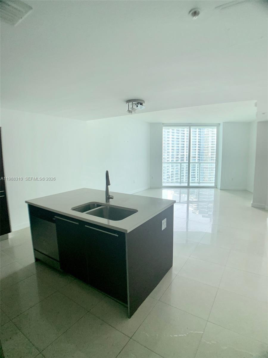 1900 N Bayshore Dr # 2606