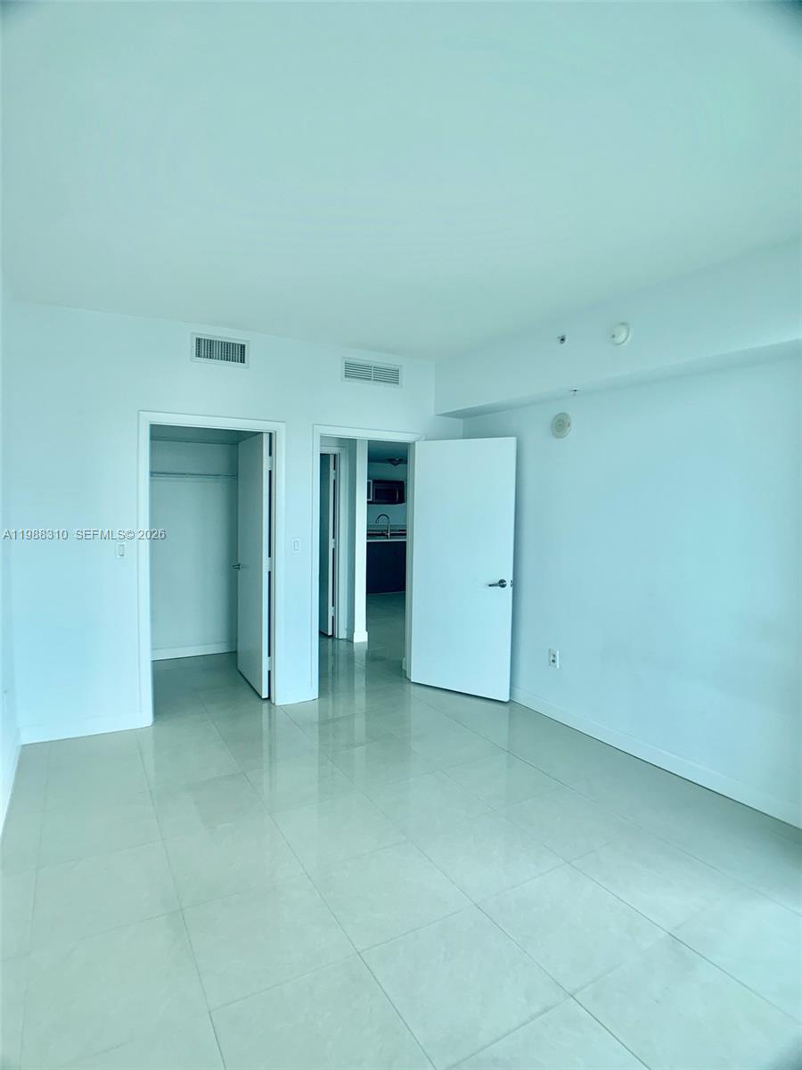1900 N Bayshore Dr # 2606