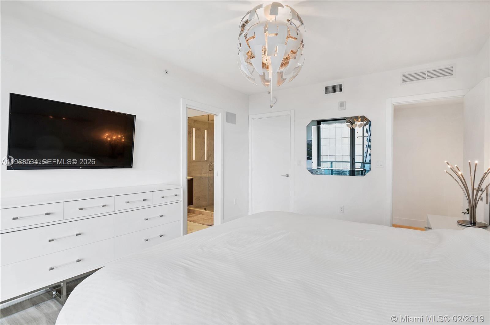 1451 Brickell Ave # 1605