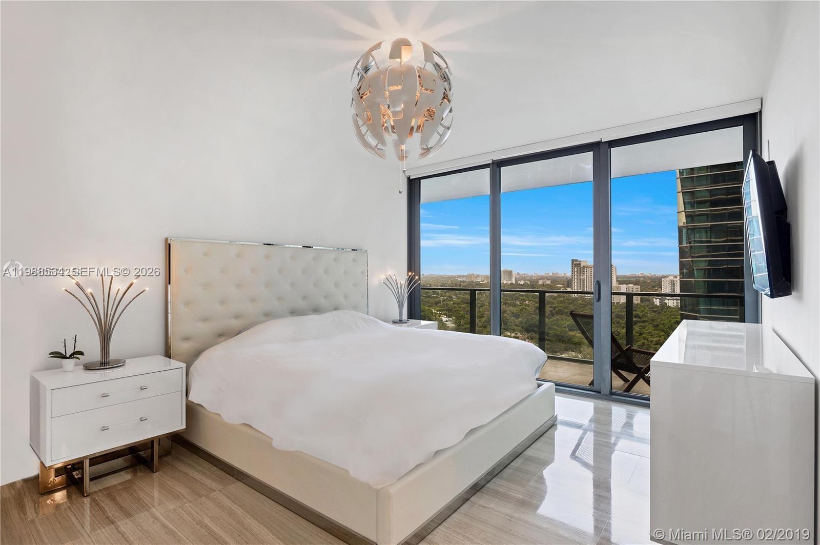 1451 Brickell Ave # 1605